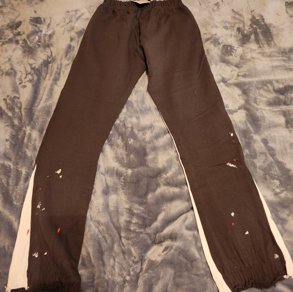 Gallery Department Black and White Star Patterned Pants - Picture 3 of 3